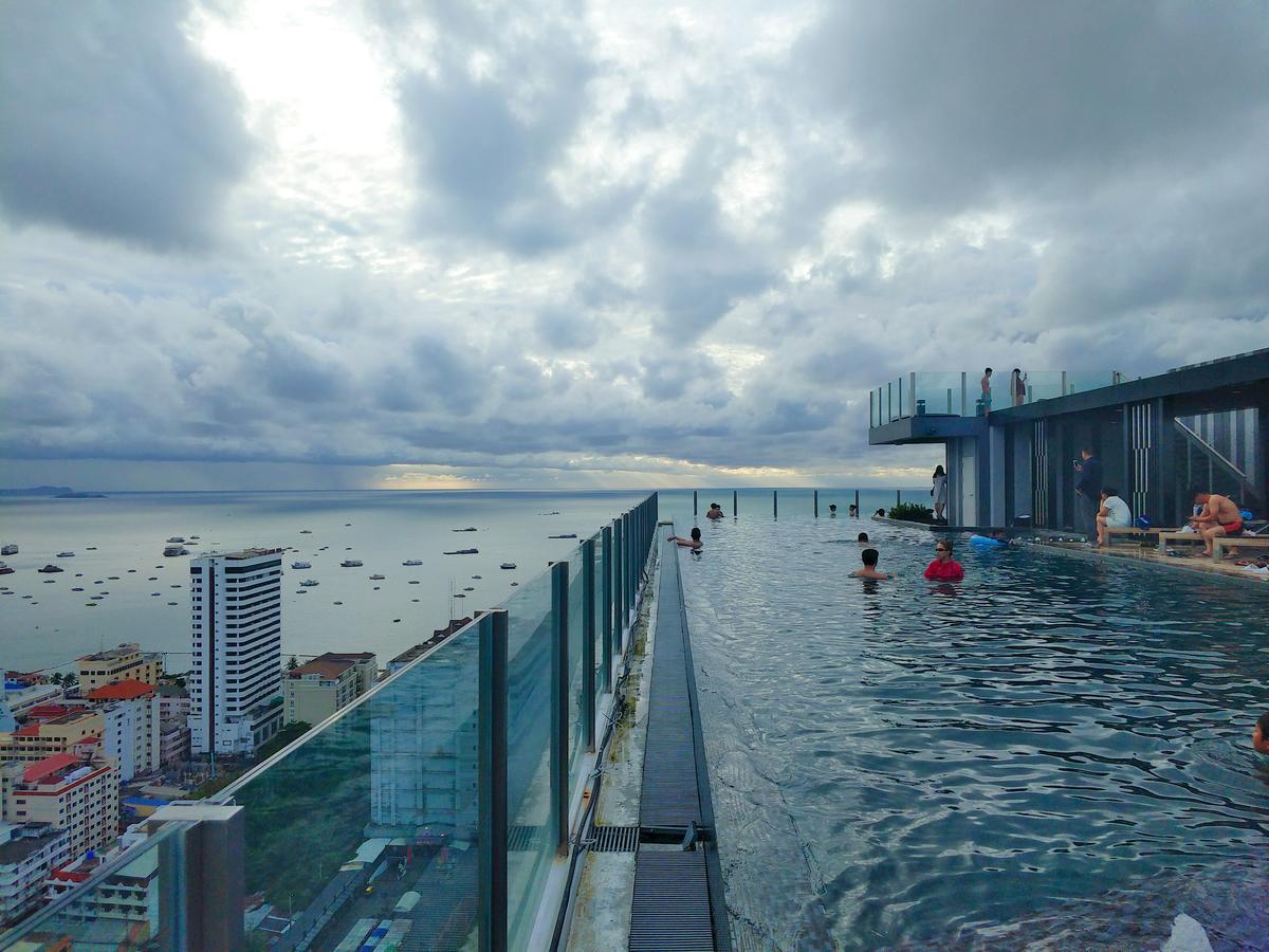 The Base Pattaya 芭提雅基地公寓 Екстериор снимка